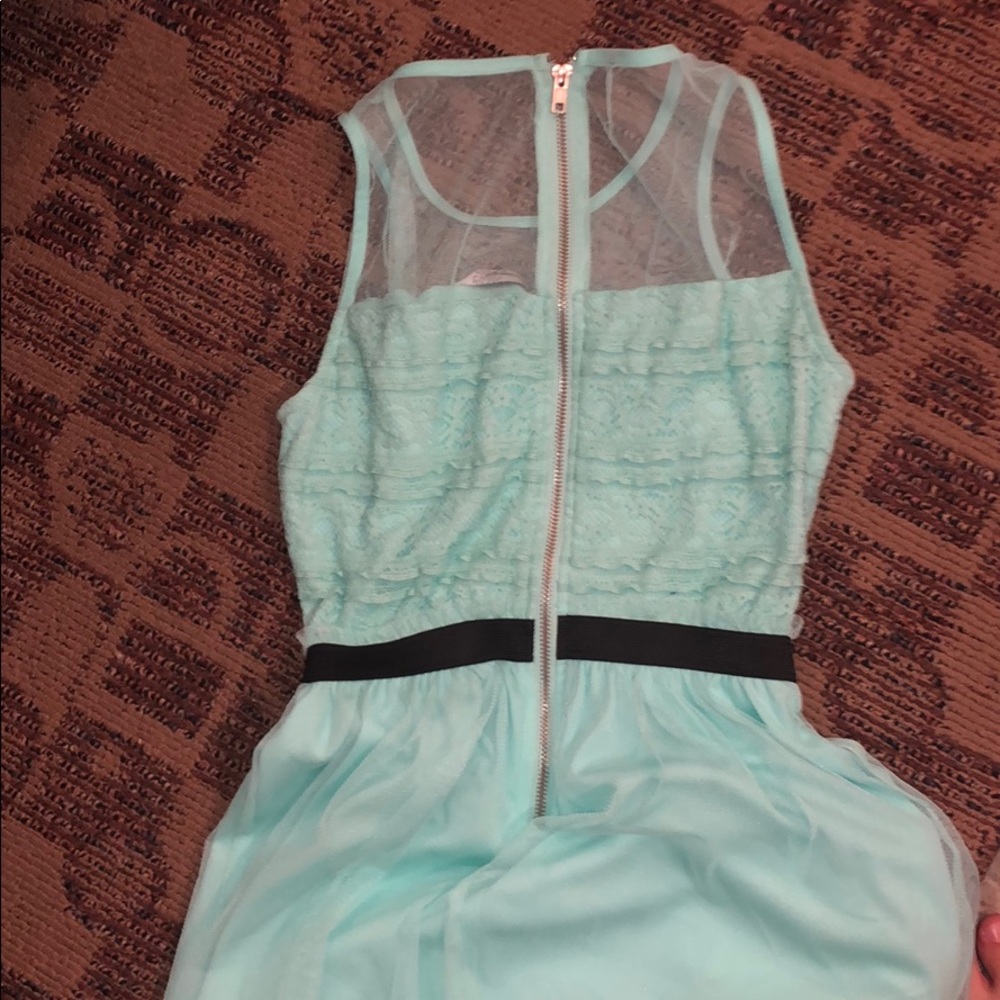 Dress - Picture 3 of 3